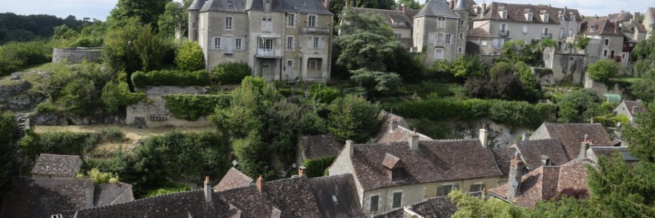 Angles-sur-l'Anglin ten noordoosten van Poitiers