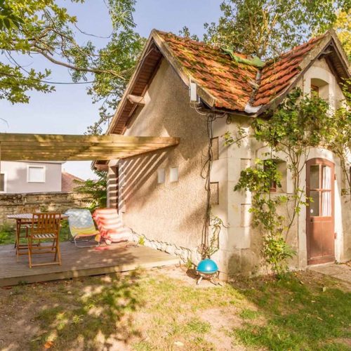 Location-Gite-maisonette avec sanitaires terasse futuroscope