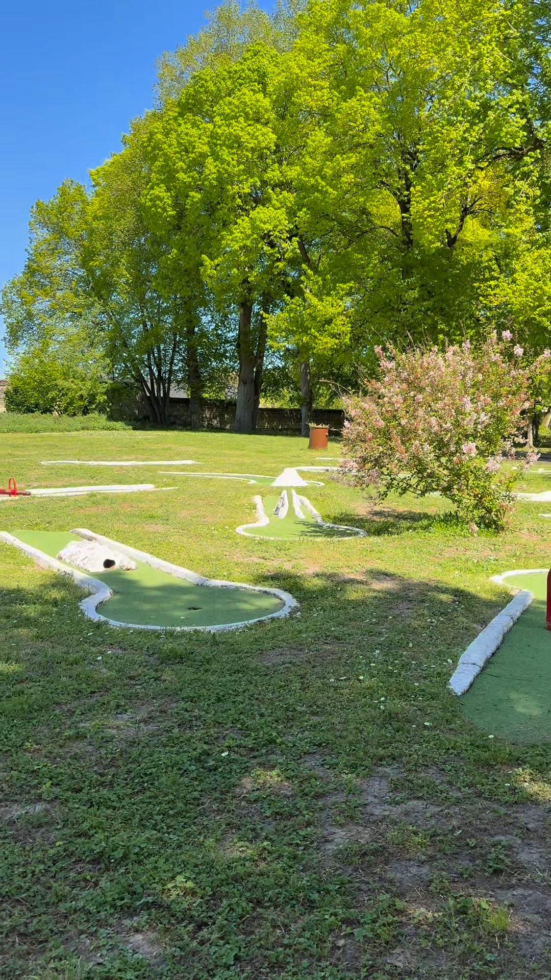 Camping Le Petit Trianon de Saint Ustre