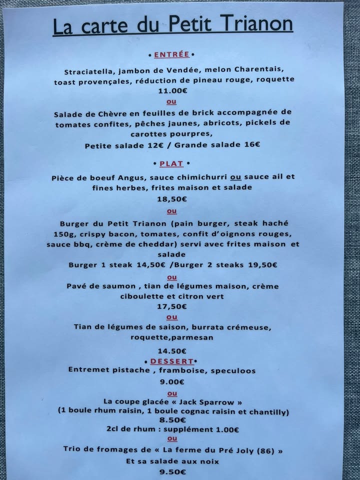 Camping Le Petit Trianon de Saint Ustre